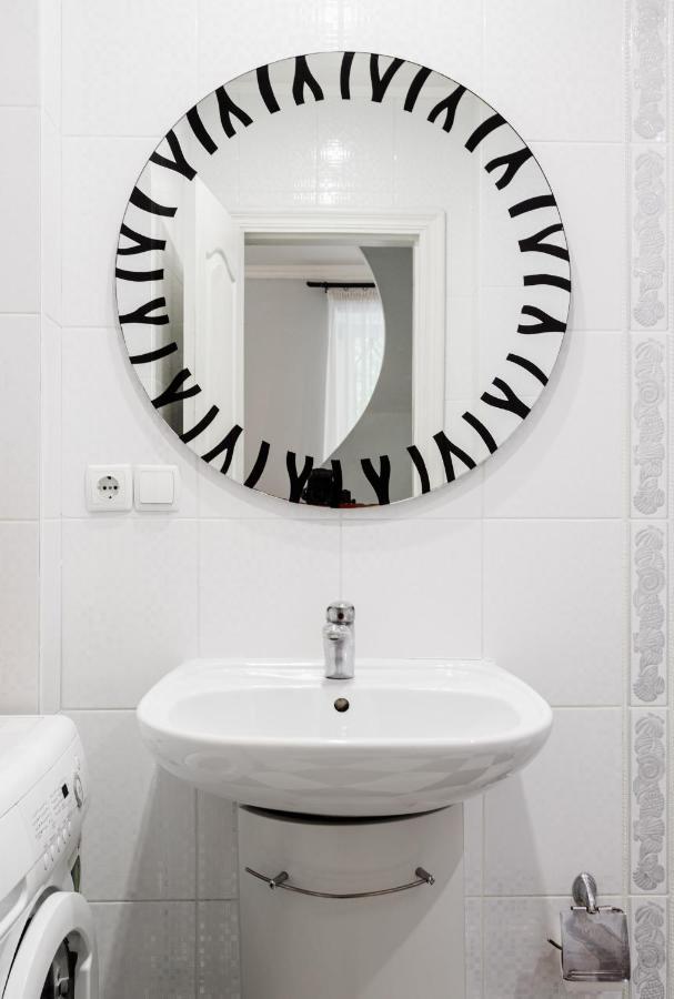 Apartment в центре киева на бессарабской площади 7