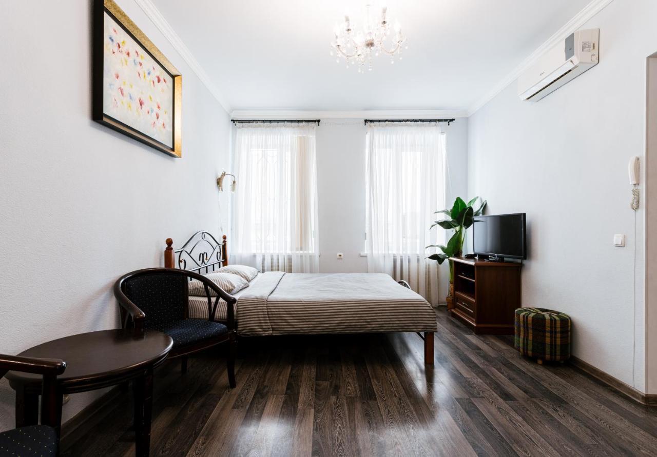 Apartment в центре киева на бессарабской площади 7